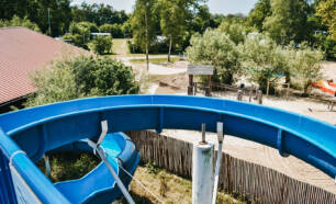 Camping de Rammelbeek blue slide pool