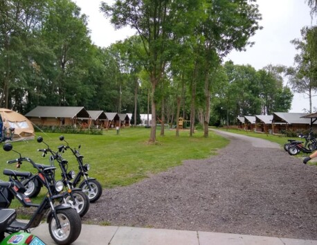 Camping de Tolbrug safari tents glamping E-choppers camping